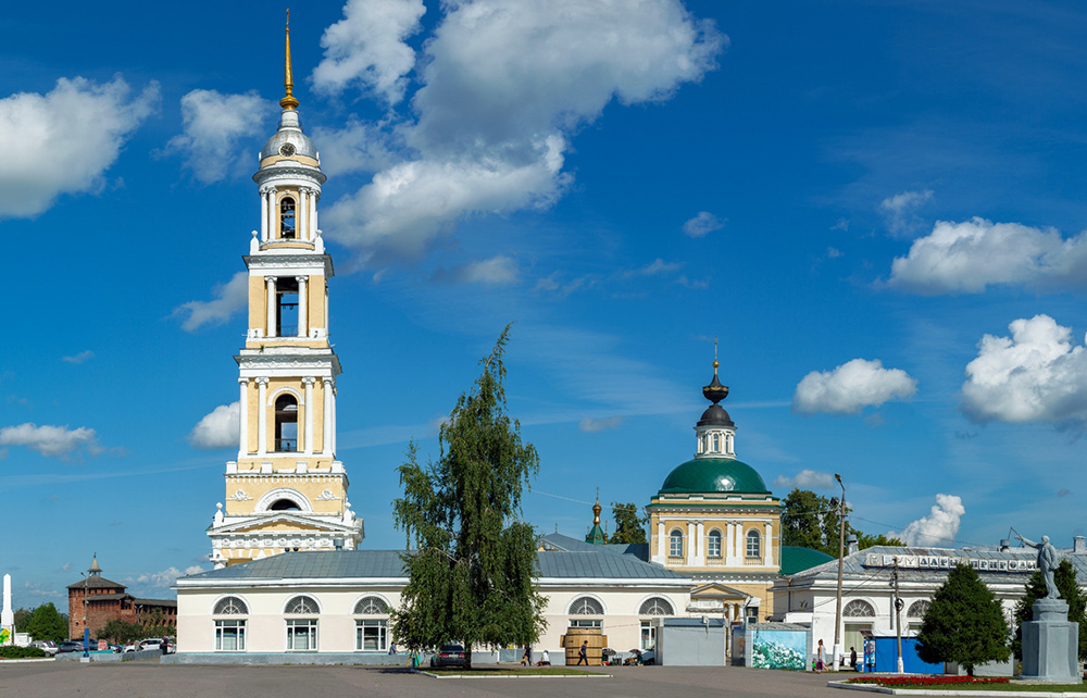 Церковь и колокольня Иоанна Богослова в Коломне